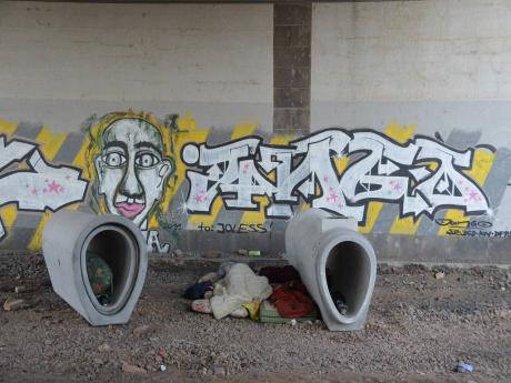 Homeless? - Mark Hallstein - Array auf - Array - Homeless? - Mark Hallstein - Array auf - Array -