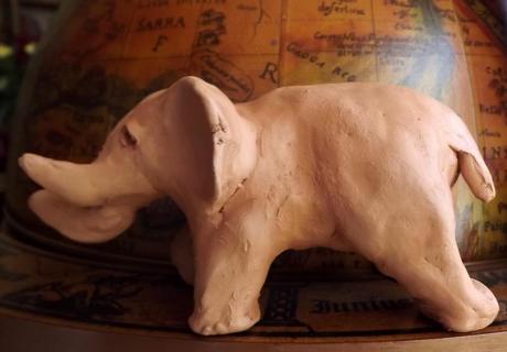 Elefant aus Ton - Stefanie Caroline Brandes - Array auf - Array - Elefant aus Ton - Stefanie Caroline Brandes - Array auf - Array -